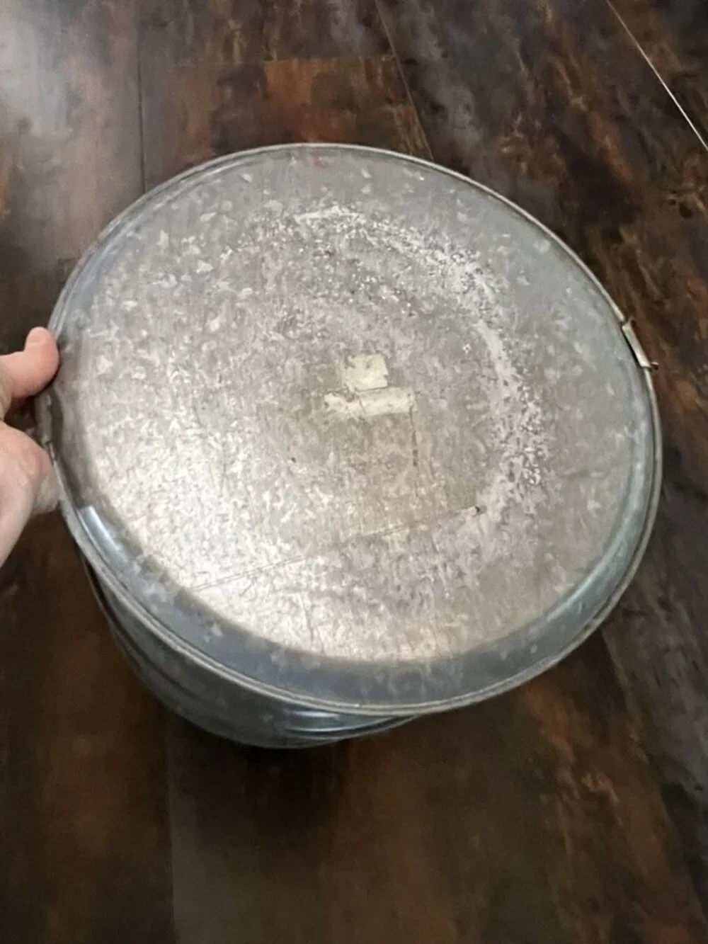 Retro LUSH 3-Tiered Metal Bubble Bar Stand
